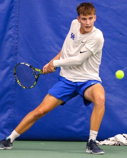 Jack Loutit, Kentucky Wildcats star